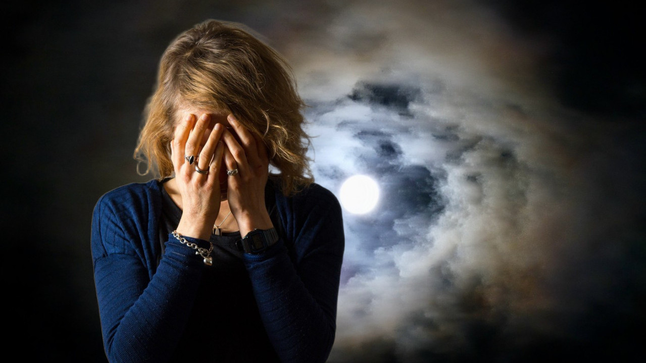 Да ли људи заиста "ПОЛУДЕ“ кад је пун Месец?