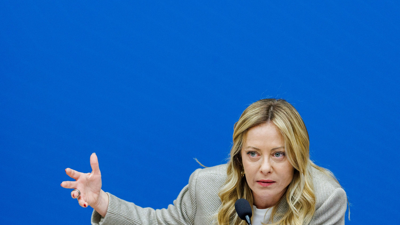 LEVICA JOJ DIŠE ZA VRATOM Kako će Melonijeva pregrmeti test?