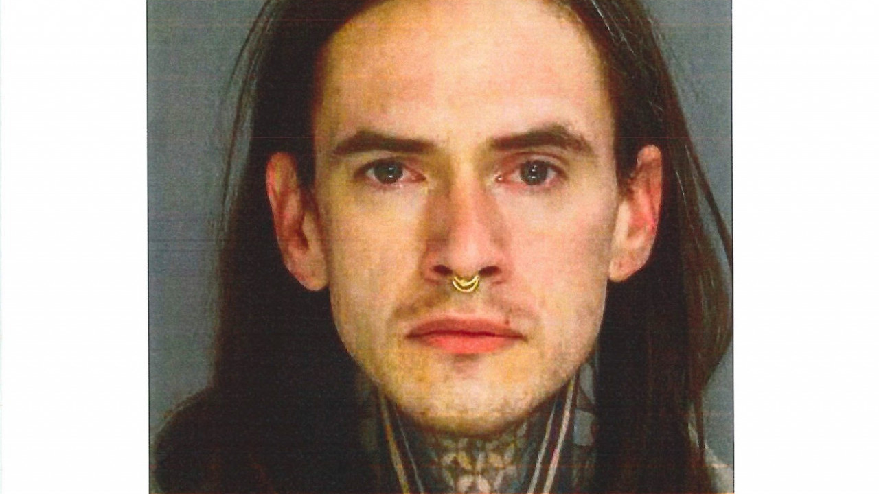 ХОРОР ПРОНАЛАЗАК: Оптужен за крађу 100 делова тела с гробља