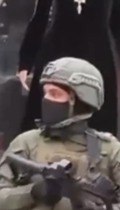 FILMSKA PLJAČKA: Maskirali se u vojnike i opljačkali zlataru