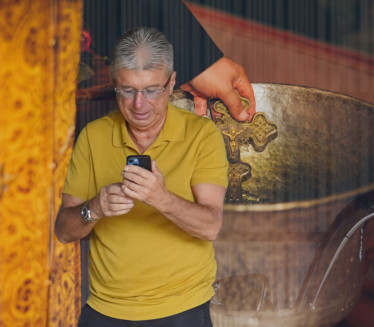 SALE KRSTIO OVU POZNATU VODITELJKU: "Mnogo nam je pomogao!"