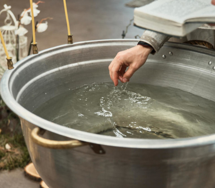 Ovako se jedino pravilno uzima bogojavljenska vodica