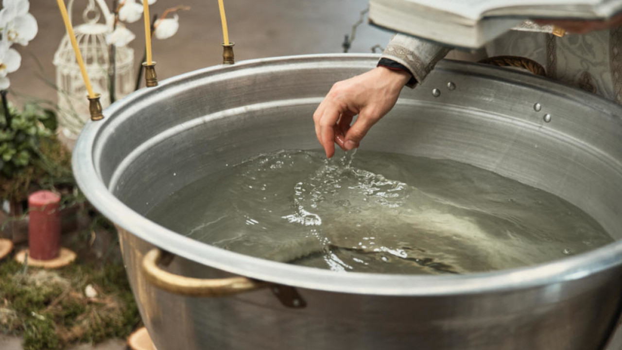 Ovako se jedino pravilno uzima bogojavljenska vodica