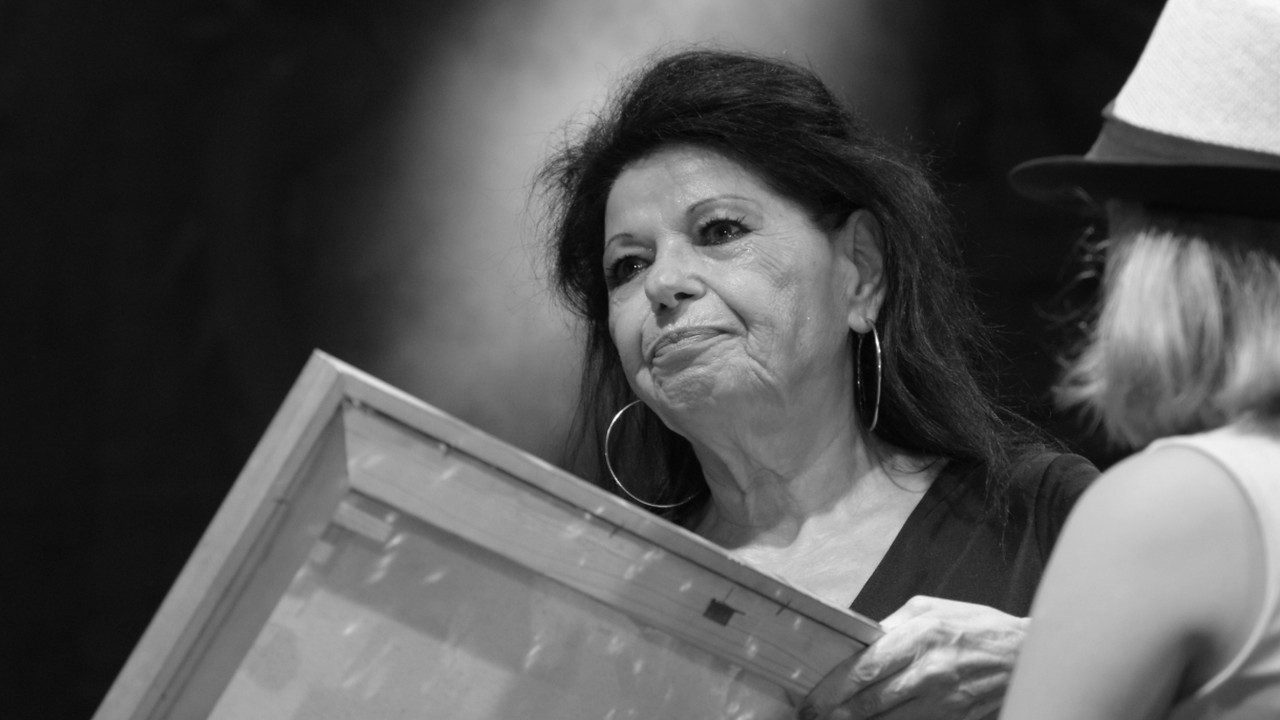 TRAGEDIJA BETI ĐORĐEVIĆ: Pevačica sahranila sina jedinca