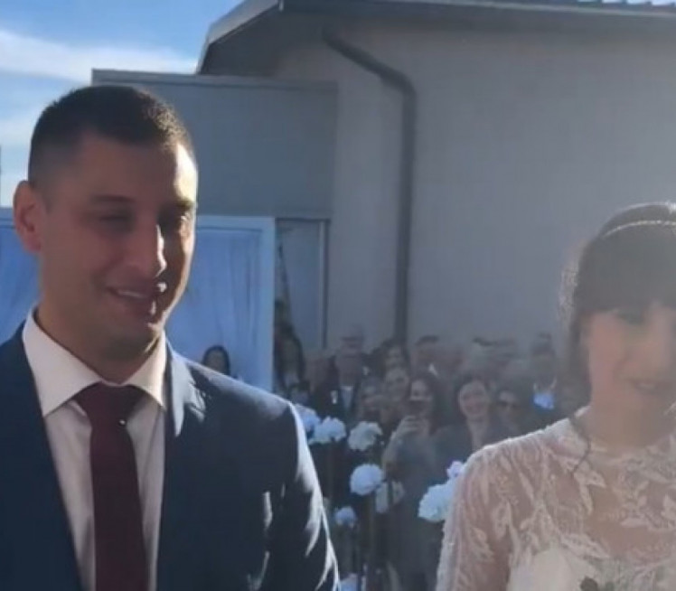 "ЗА ПОНИШТЕЊЕ БРАКА ОДМАХ!" Снимак са свадбе ХИТ на мрежама