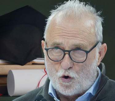 Лазар Ристовски има две дипломе, једна нема везе са глумом