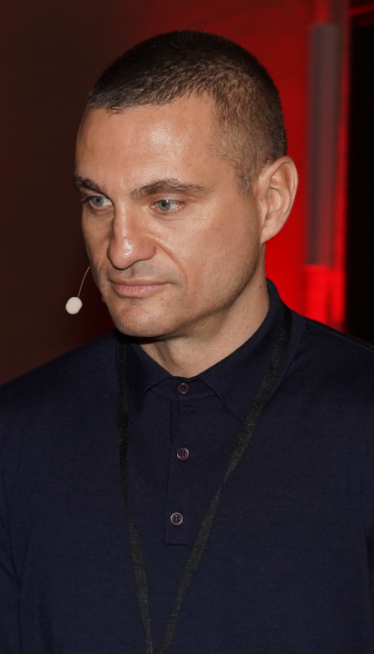 Preminuo rođeni brat Nemanje Vidića