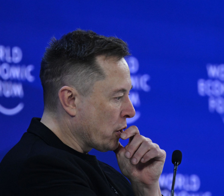 "Више нико неће морати да ради!" Маск изненадио прогнозом