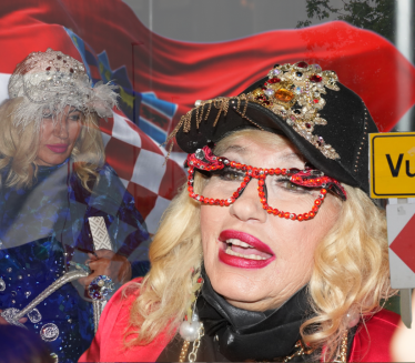 После срамних увреда Хрвата: Помагала сам им после рата!