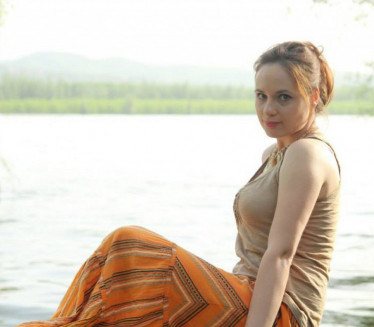 ODLAZIŠ U BESKRAJ: Poezija Maje Šešum