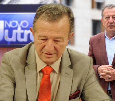 "ТУКЛИ СУ МЕ У МОМ СТАНУ": Жика ухватио жену са љубавником