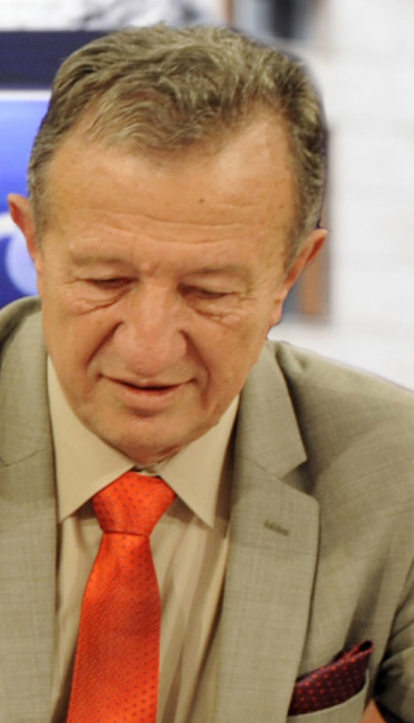 "ТУКЛИ СУ МЕ У МОМ СТАНУ": Жика ухватио жену са љубавником