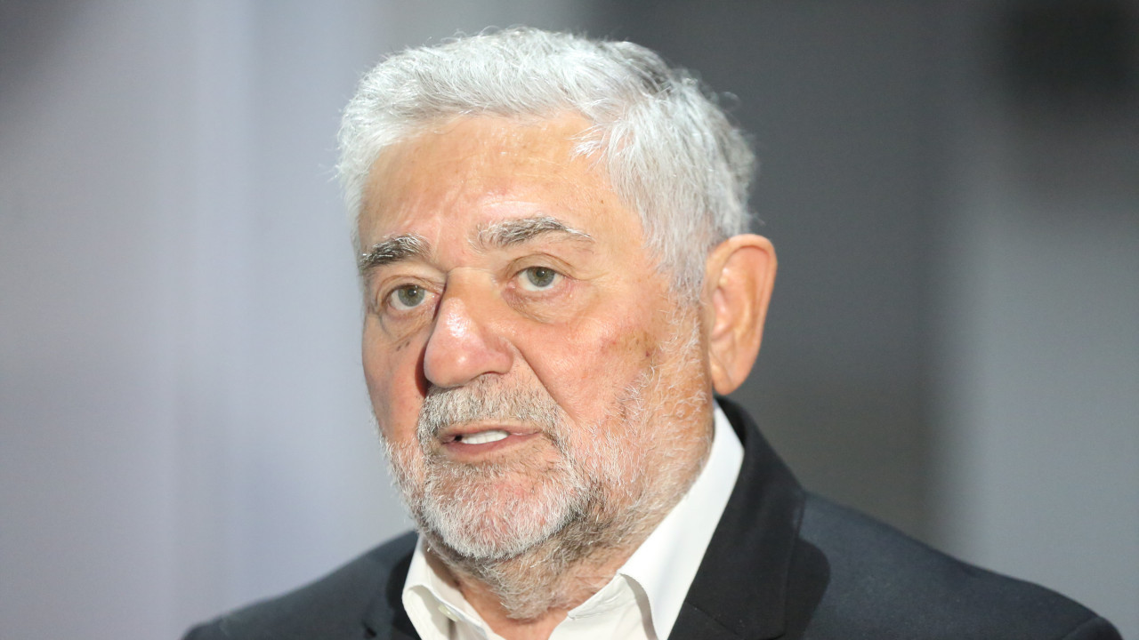 MAMA GA OSTAVILA, DOŠLA MAĆEHA Radiša ostao da živi s ocem