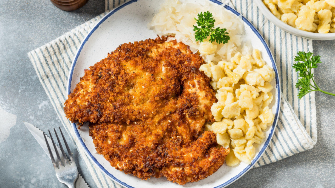 IZ BAKINE KUHINJE: Pileće šnicle koje osvajaju ukusom