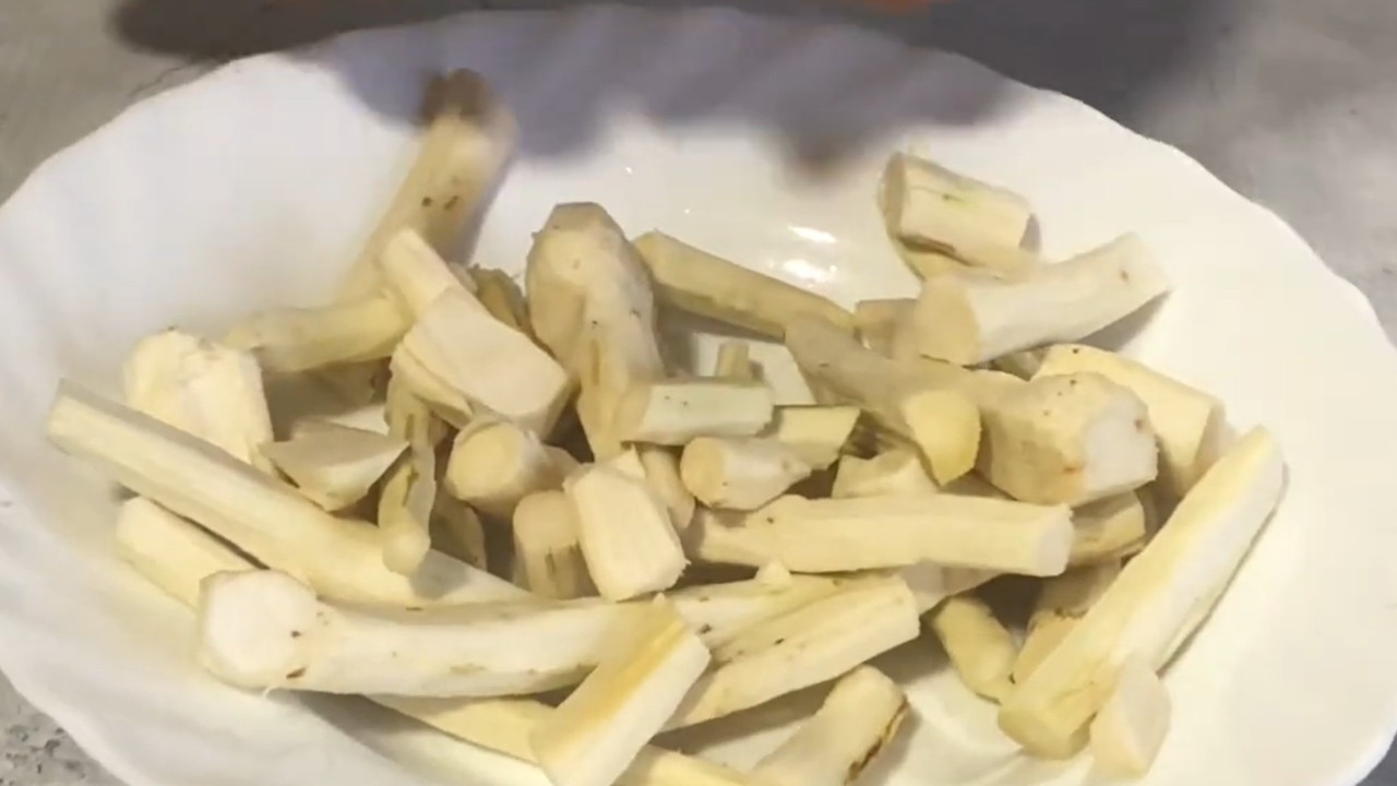 ЧУДО ПРИРОДЕ: Руски мелем избацује СЕКРЕТ ИЗ ПЛУЋА