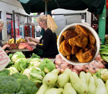 KUPCI ČVARAKA NA METI: Nova prevara HARA pijacama