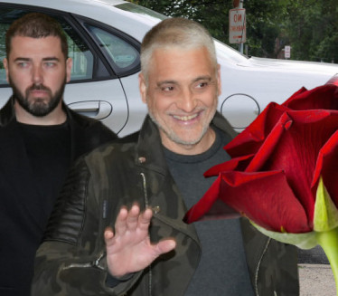 "ČEDOMIRE, ŠTA JE OVO?": Aca zatekao crvenu ružu na autu