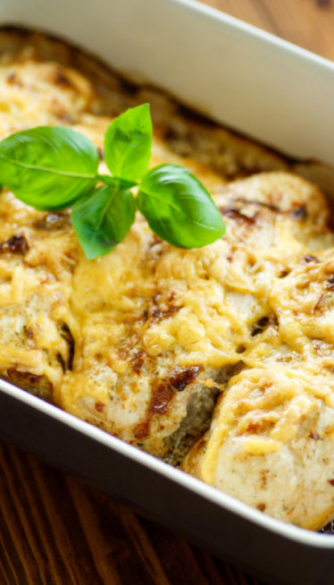 PILETINA SE ČETIRI VRSTE SIRA: Ukus koji se pamti!