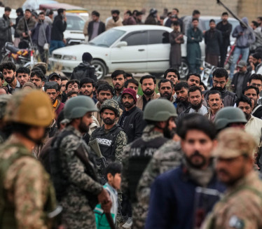 EKSPLOZIJA U DŽAMIJI: Broje se mrtvi, preko 160 povređenih