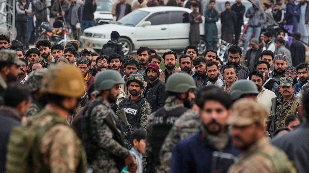 EKSPLOZIJA U DŽAMIJI: Broje se mrtvi, preko 160 povređenih