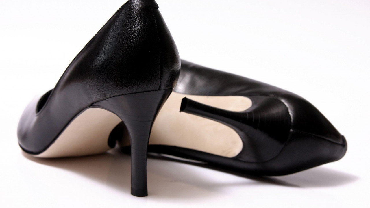 ФЕНОМЕНАЛАН ТРИК: Како проширити тесне ципеле?