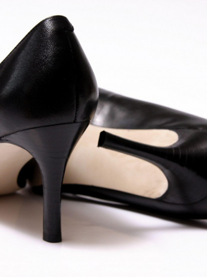 ФЕНОМЕНАЛАН ТРИК: Како проширити тесне ципеле?