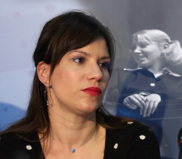 VOLIM VAS Koleginica slomljena zbog smrti naše slavne glumice