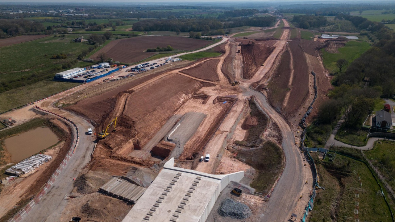 Kopali prugu, otkrili blago - 450.000 predmeta