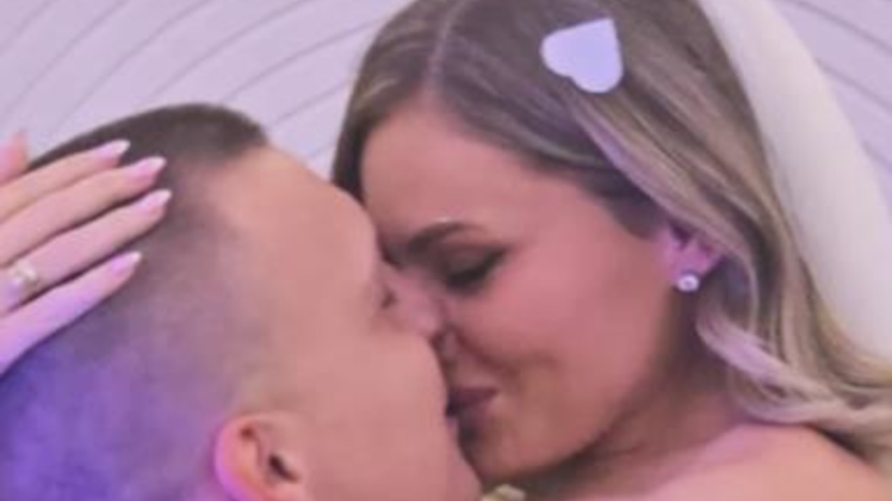 41. VENČANJE U PORODICI KARIĆ: Udala se Dragana (FOTO)