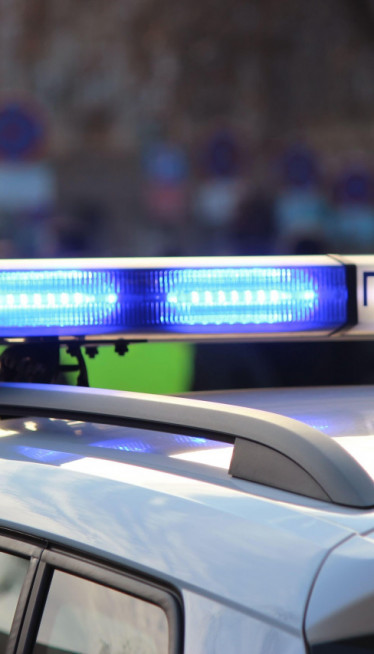 TAKSISTA IZBODEN NASRED ULICE: Horor u Novom Sadu