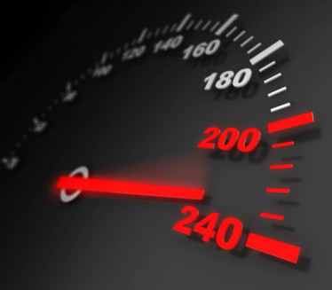 ПОКЛОНИО РАДНИКУ НОВ АУТОМОБИЛ: "Нисам знао да је за мене!"