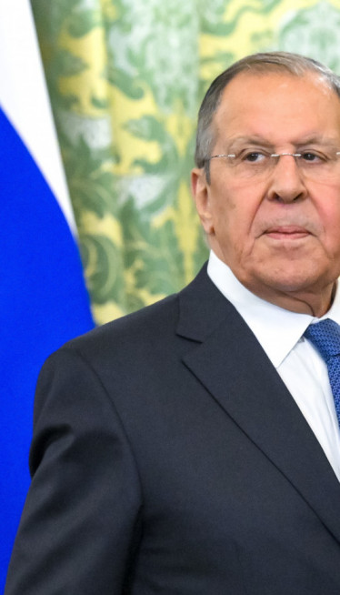 LAVROV: Amerika neće stati na Iranu