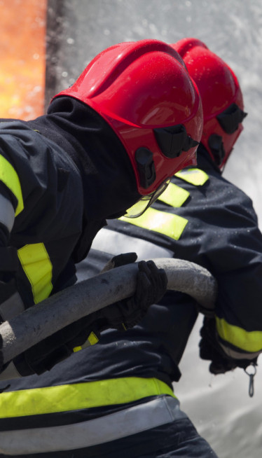 ХИТНА ЕВАКУАЦИЈА: Гори велика ПОСЛОВНА ЗГРАДА у Београду