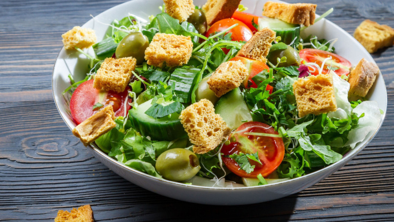 "ДУГА У ЧИНИЈИ": Здрава посна салата