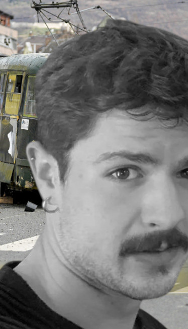 "ДА ВРАТИМ ВРЕМЕ" Дирљива објава певача који је изгубио сина