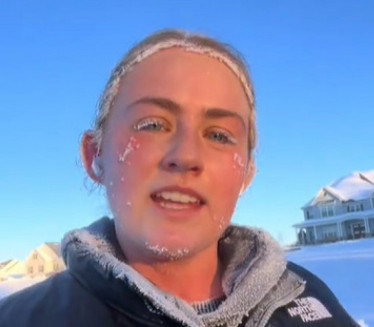 VIDEO DA SE SMRZNEŠ: Šta se desi kad trčiš na -22°C