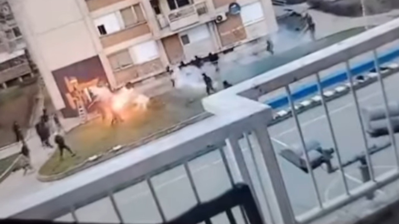 ИСПЛИВАО СНИМАК Палице и бакље: Туча "делија" и "мераклија"