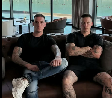 СКАНДАЛ У ЛАЈВУ: Панић урла на девојку, а онда прети другару