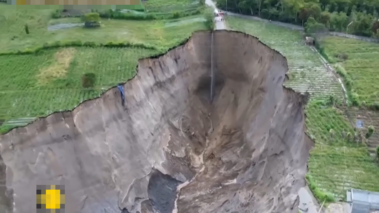 Rupa od 3ha progutala njive! Poljoprivrednici u strahu (VIDEO)