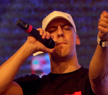 ПОТРЕБАН НОВАЦ ЗА ЛЕЧЕЊЕ: Бака привукао пажњу објавом