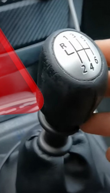 У БРЗИНИ ИЛИ ПОД РУЧНОМ? Како је сигурније оставити ауто