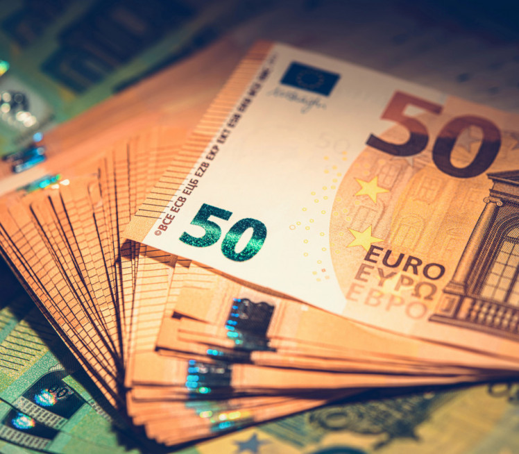 ИЗВУЧЕН ЕВРОЏЕКПОТ: Срећном добитнику чак 70 милиона евра!