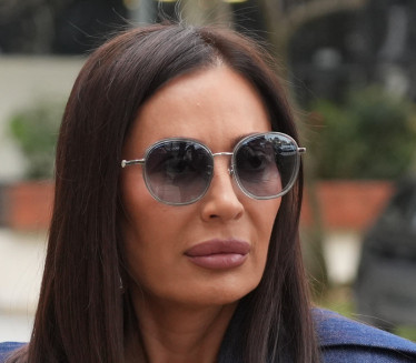 CECA ZAGRMELA: "Ko ti je dozvolio da snimaš?!"