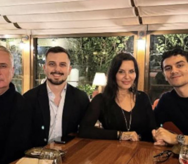 Елена Карић и Андрија Драшковић поново заједно (ФОТО)