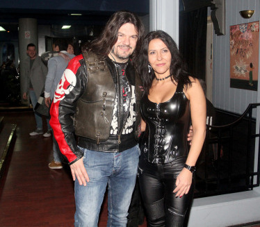 "NE POSTOJI NIKAKAV UČENIK": Ćerka uzvratila Aci Amadeusu