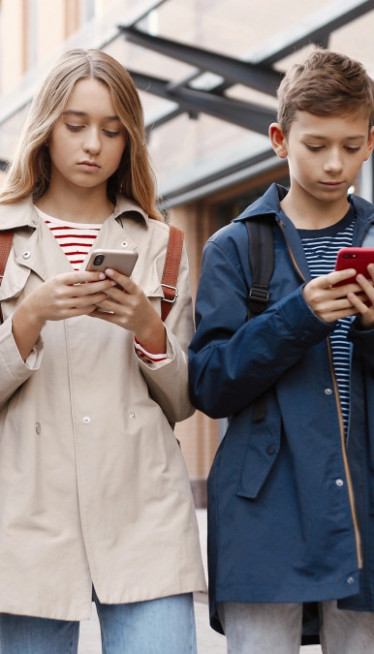 EKSPERIMENT NA DECI: Oduzeli im telefone, rezultati šokirali