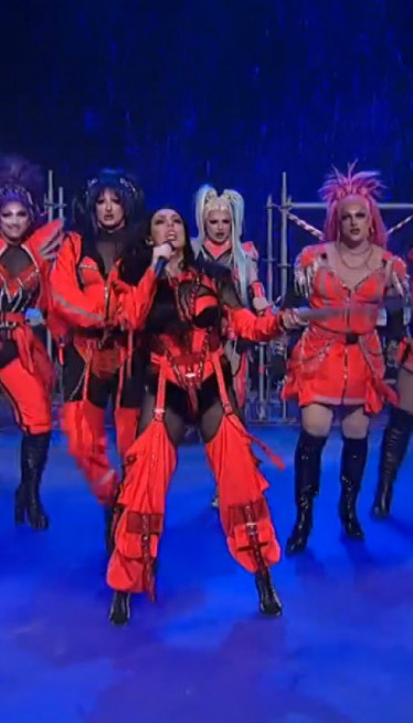 HAREMKE: Nastup posvećujemo radnicima na građevini u Beču