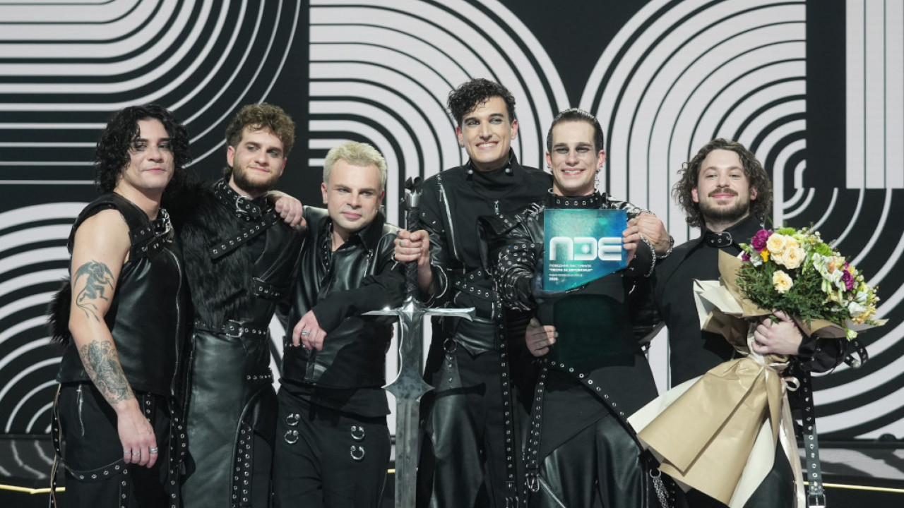 "ПОНОСНА САМ НА ТЕБЕ": Ко је девојка победника ПЗЕ