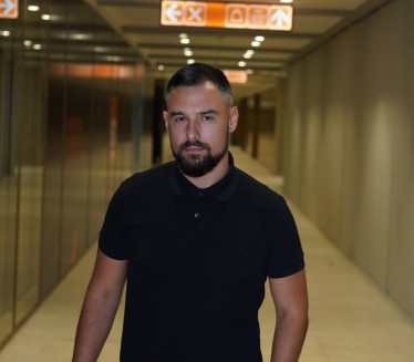 СРЕЋУ ПРОНАШЛИ НА ОБАЛИ МОРА: Ово је Немањина супруга (ФОТО)