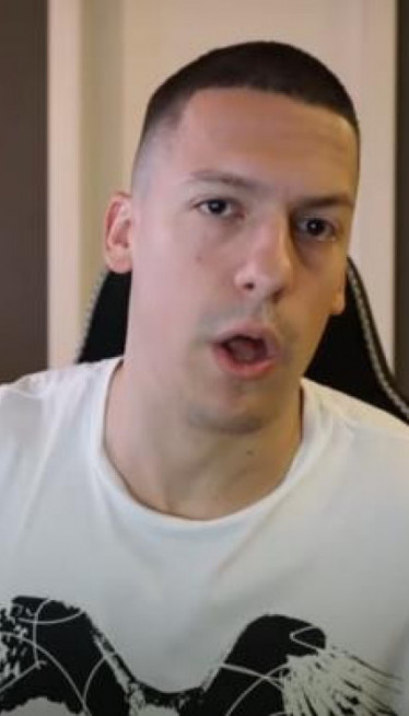 "Ne znam da li ću preživeti, u problemu sam, borim se"